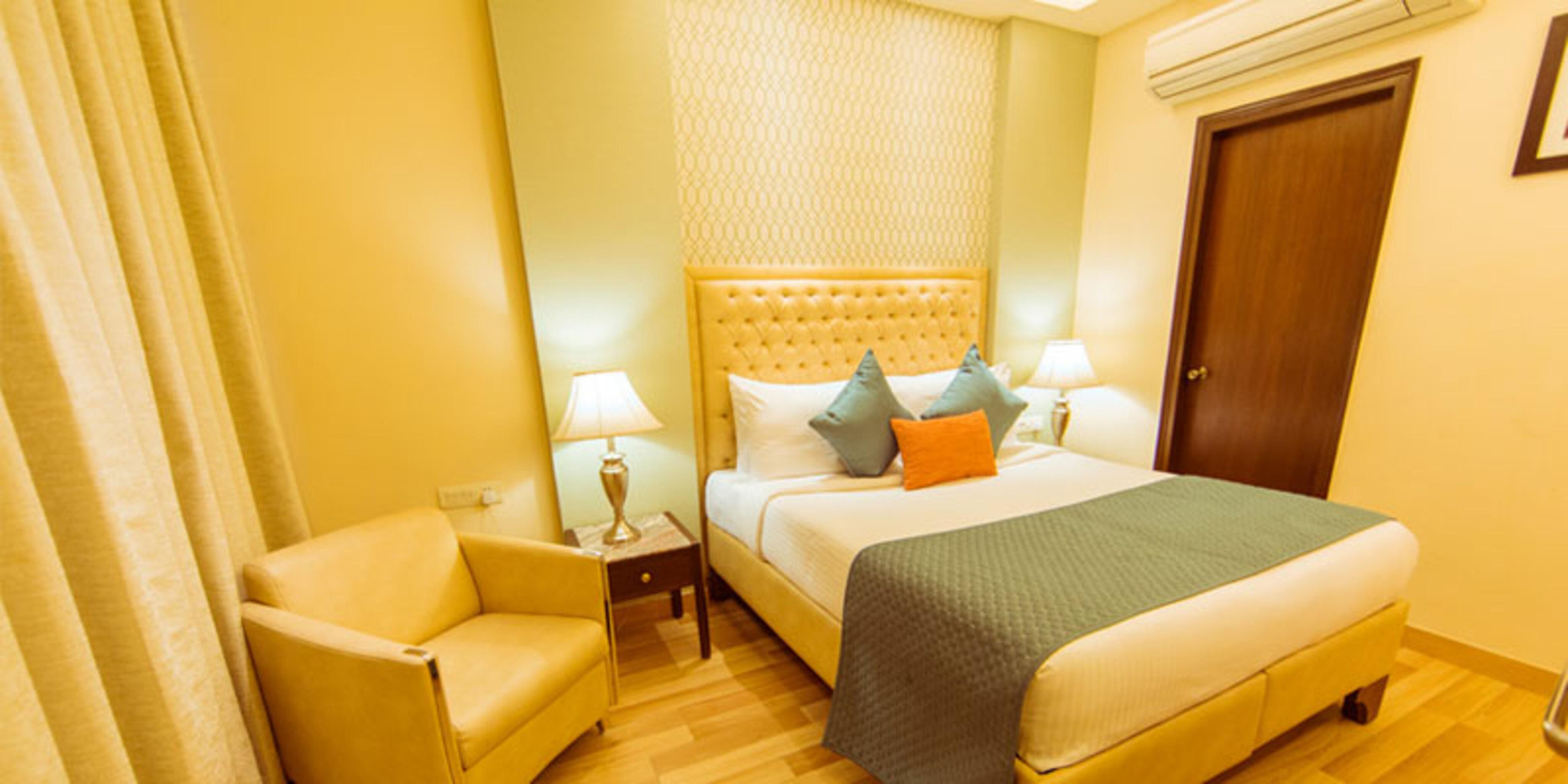 Clark International Hotel Delhi  Bagian luar foto