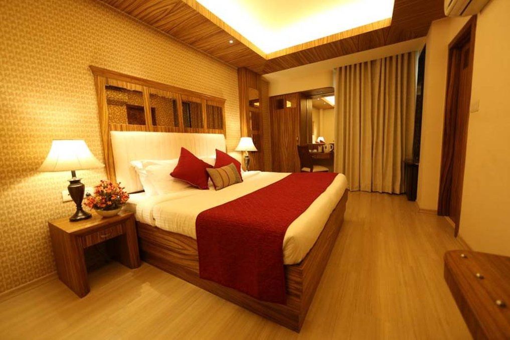 Clark International Hotel Delhi  Bagian luar foto